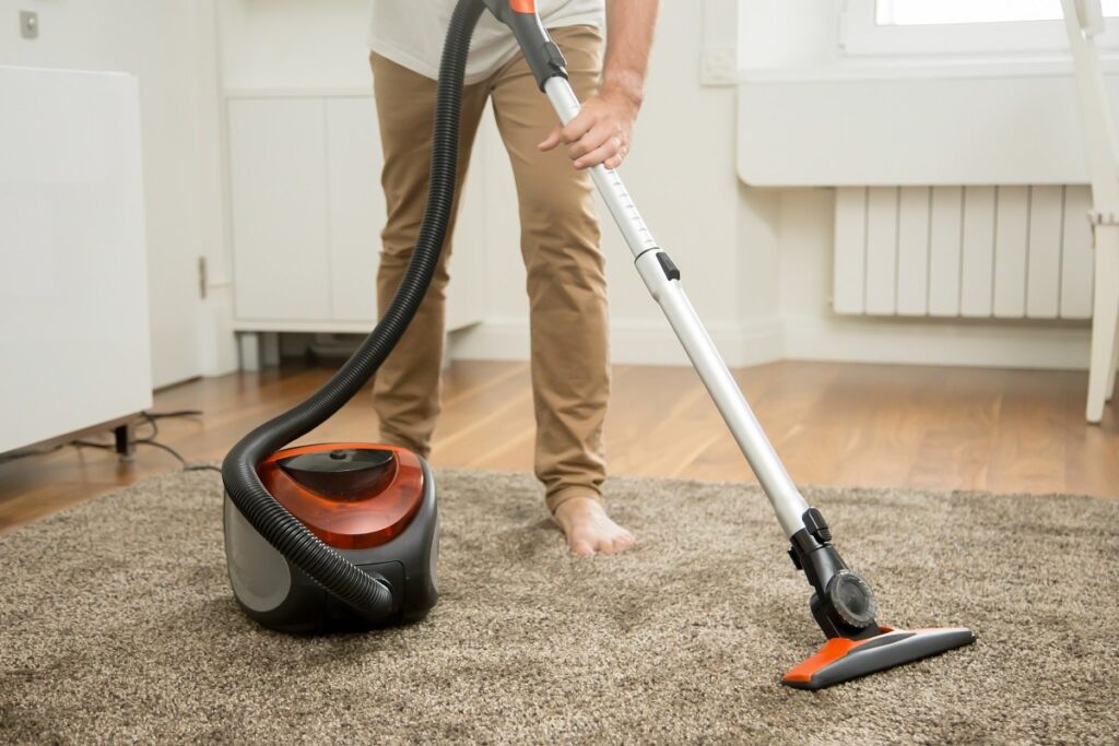 Ask for help with vacuuming the floor